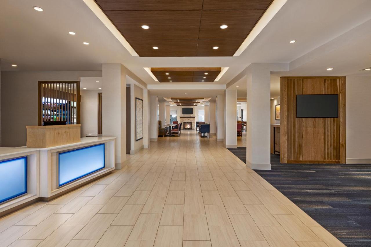 Holiday Inn Express & Suites Denver Airport By Ihg Экстерьер фото