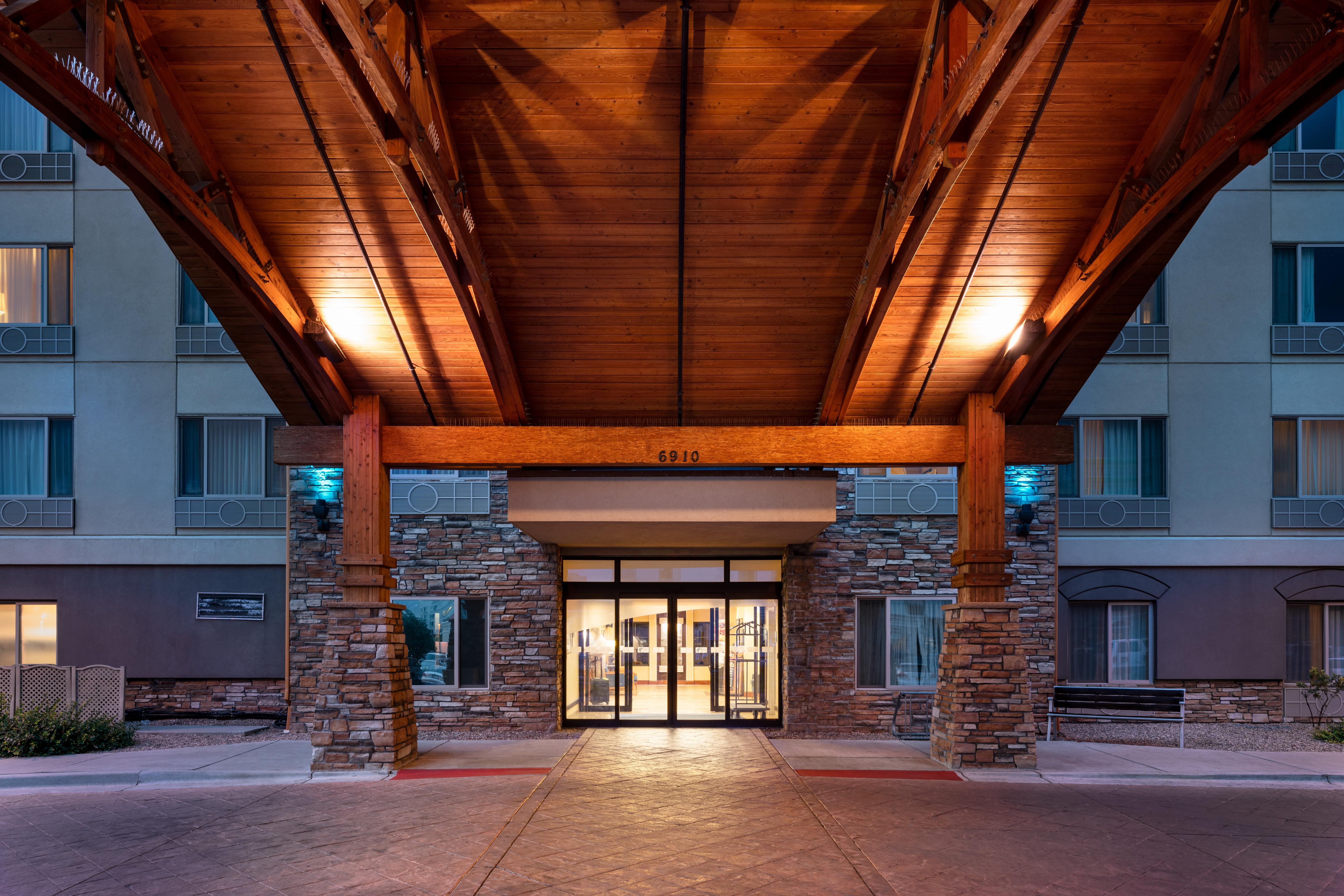 Holiday Inn Express & Suites Denver Airport By Ihg Экстерьер фото